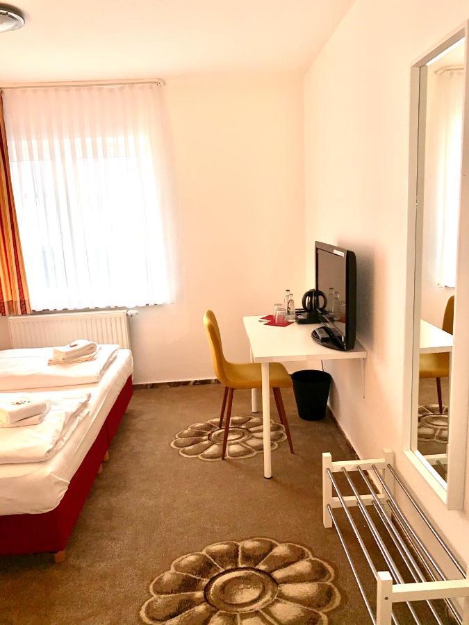 Dua Hotel Wennigsen Exterior photo